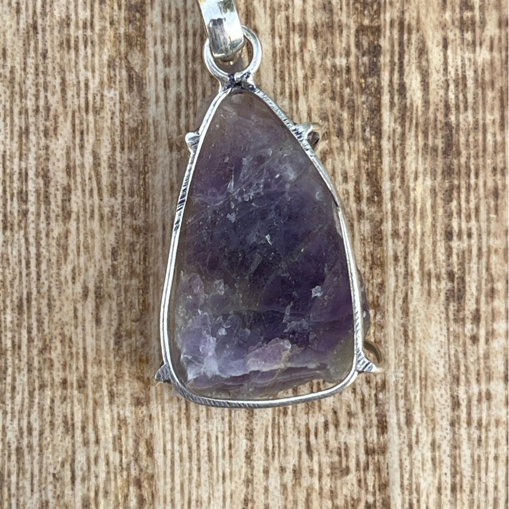 Chevron Amethyst Pendant - Picture 4 of 5